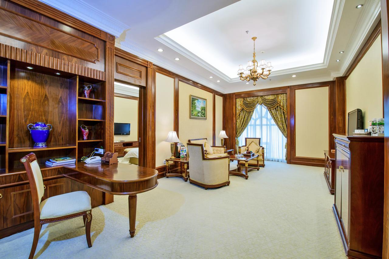 Gladden Hotel Jiangmen Exterior foto