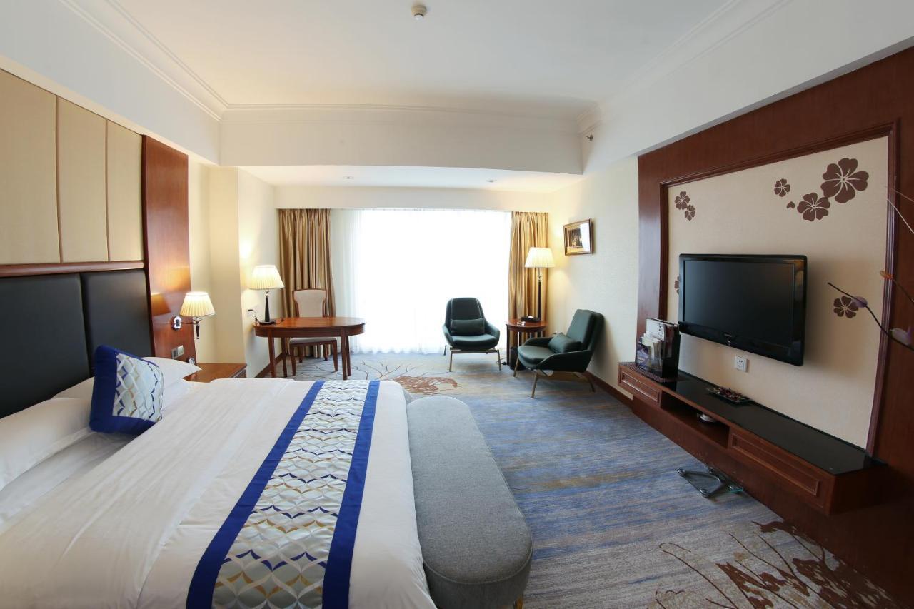 Gladden Hotel Jiangmen Exterior foto